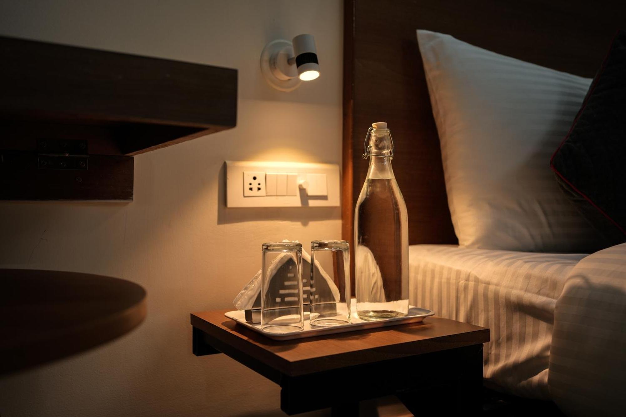 Sm Residency Hotel บูบันเนสชวาร์ ภายนอก รูปภาพ